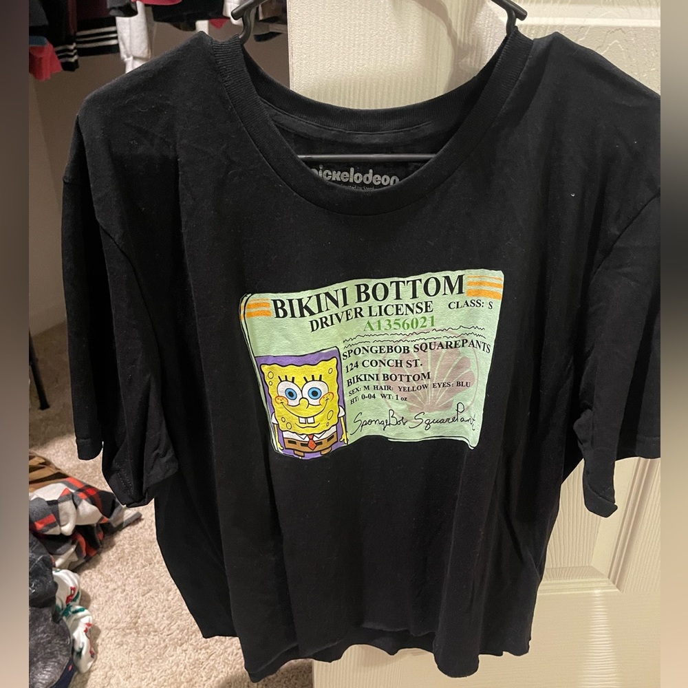 Women’s graphic tee